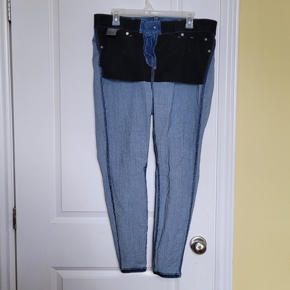 Torrid jeans Bombshell Skinny stretchy blue denim plus size 16 distressed pants - Picture 10 of 11